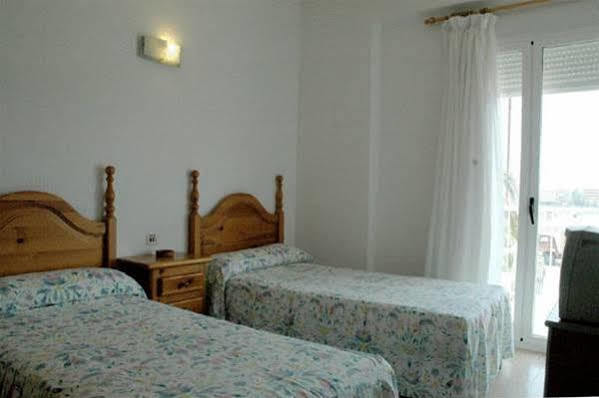 Habitaciones Camping Ferrer Пеньискола Экстерьер фото
